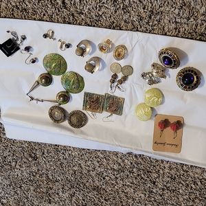 Antique sets of earrings